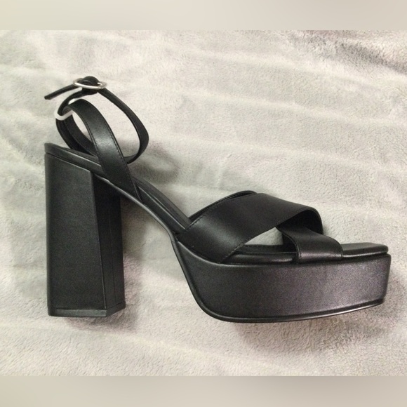 Lisa Vicky Jazz Black Leather Strappy Platform Block Heels Size 9 M - Picture 10 of 11